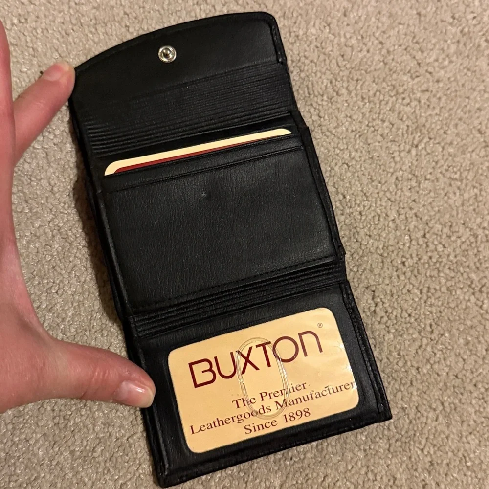 NWT Buxton Genuine Leather Compact Wallet Black Vintage?